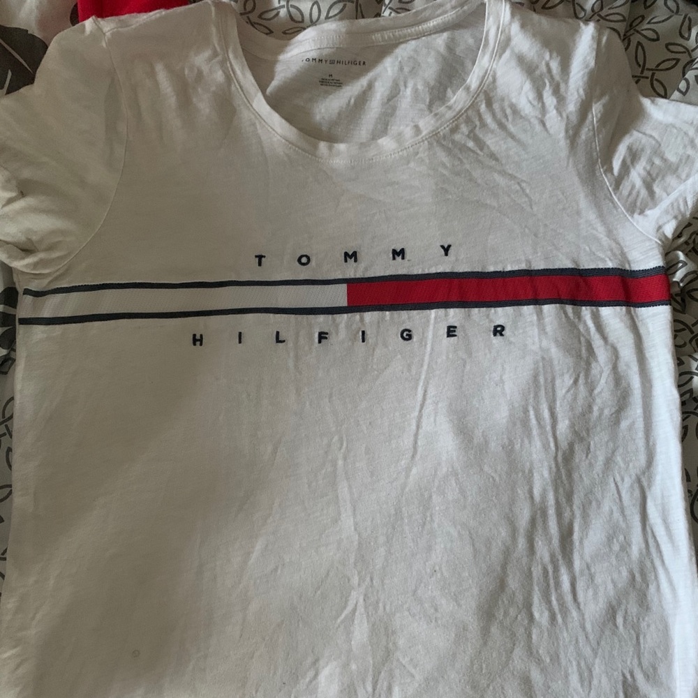 Tommy shirt 👚